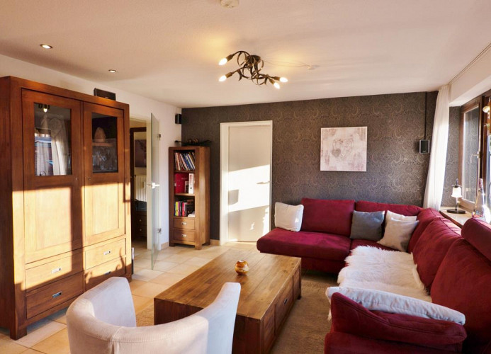 Wohnbereich mit TV & Homecinema (im Schrank)