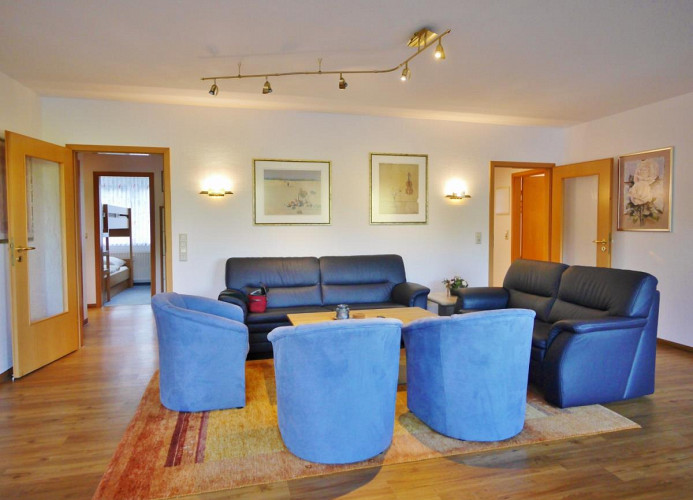 Sitzgruppe mit Ledercouch - Fewo Traumblick am Sonnenlift****