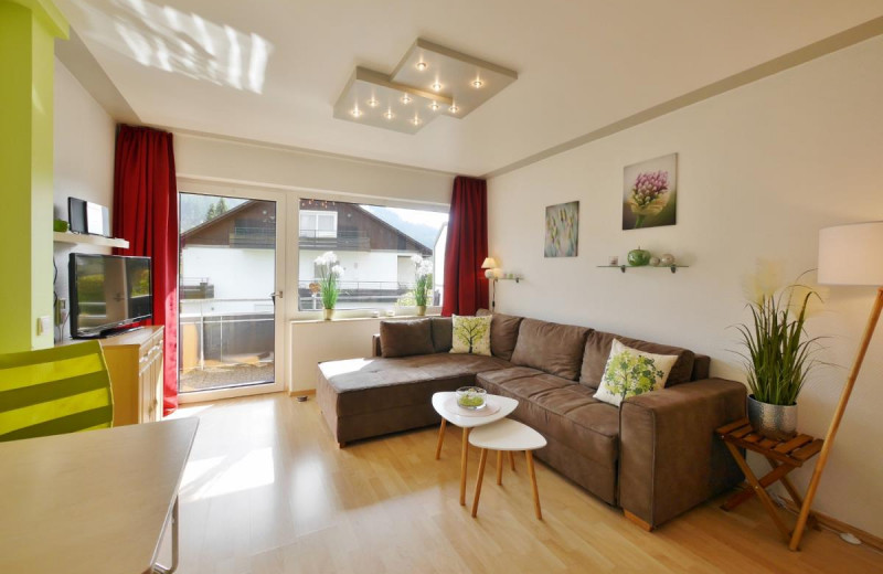 Großzügiger Wohn/Essbereich - Appartement Gänseblümchen***