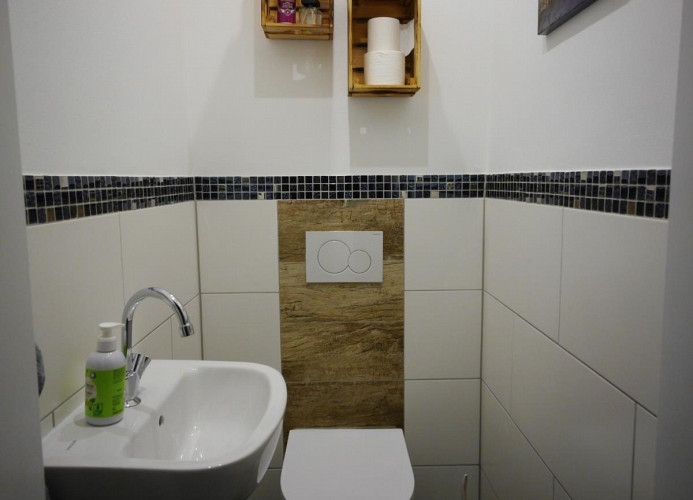 Fewo Diemelgarten**** - separates Gäste-WC