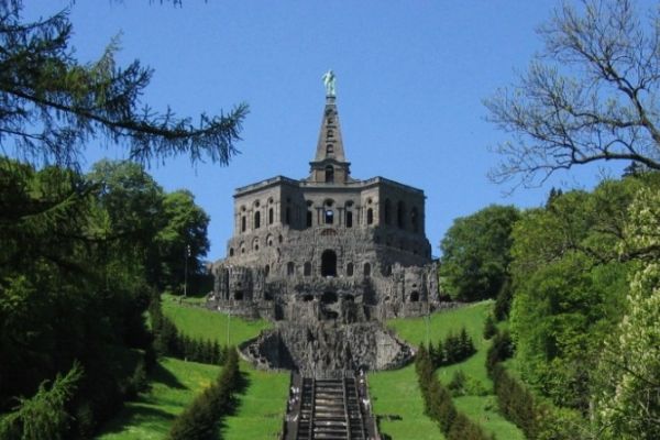 HERKULES OKTOGON IN KASSEL