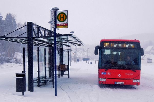 BUS-SHUTTLE VON SCHWALEFELD / RATTLAR UND USSELN