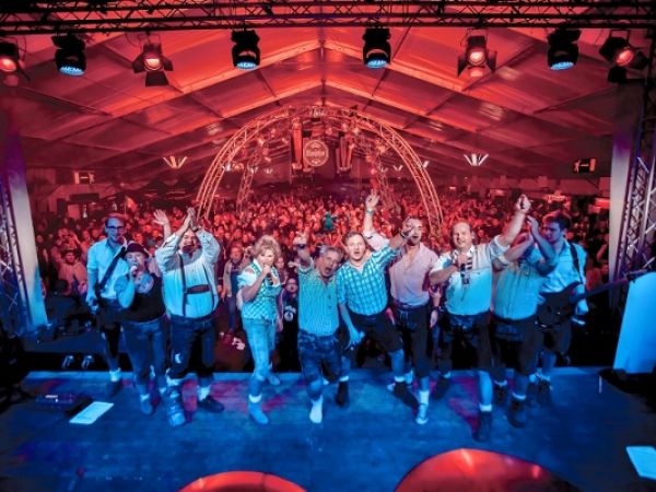 FESTZELT & GASTRO IM SKI-STADION