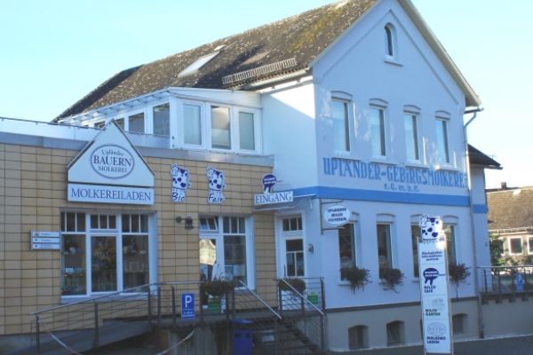 Upländer BIO-Bauernmolkerei mit MilchMUHseum & Milchpfad