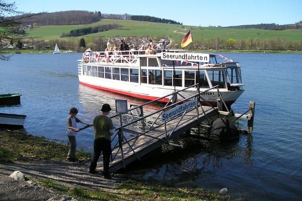 PERSONENSCHIFFFAHRT MS-MUFFERT AUF DEM DIEMELSEE