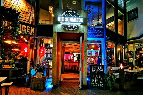 DIE SCHMIEDE - ESSZIMMER & BAR