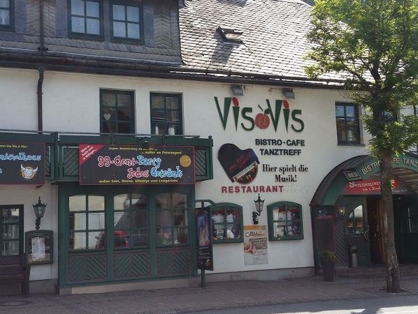 VIS À VIS – DER DISCO-KLASSIKER IN DER ORTSMITTE!