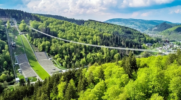 Animation Skywalk Willingen - die zweitlängste Hängebrücke der Welt!