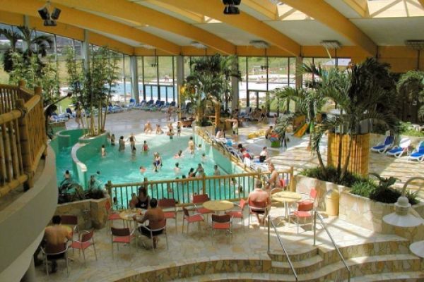 SCHWIMMBÄDER & STRANDBÄDER IM SAUERLAND