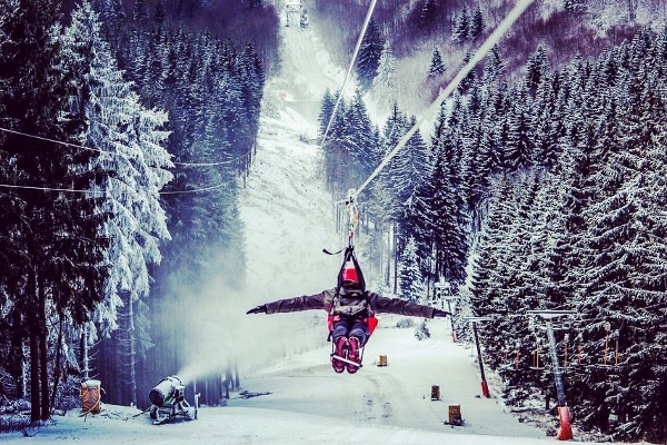 ASTENKICK - DIE MEGAZIPPLINE