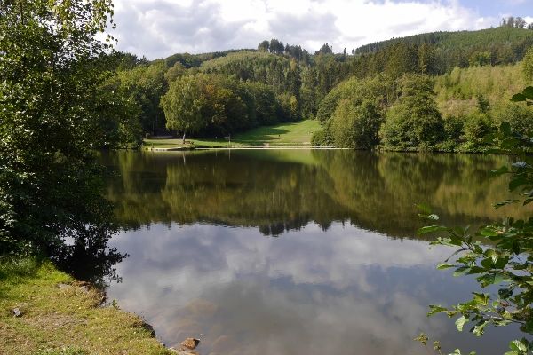 ESMECKE STAUSEE IN WENHOLDTHAUSEN