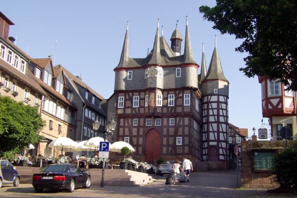 FRANKENBERG - RATHAUS & MÖBELMUSEUM THONET