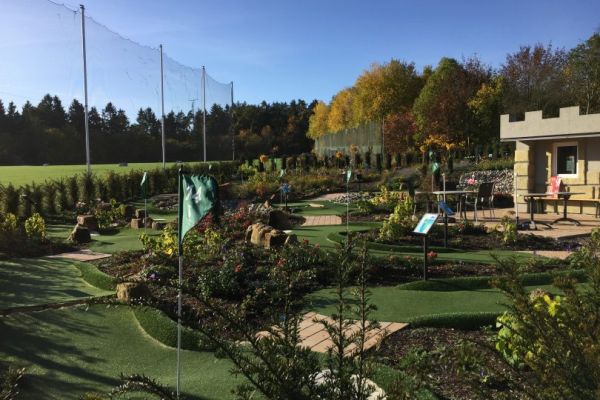 ADVENTURE-GOLF AM TWISTESEE