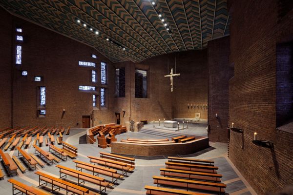 ABTEI KÖNIGSMÜNSTER IN MESCHEDE