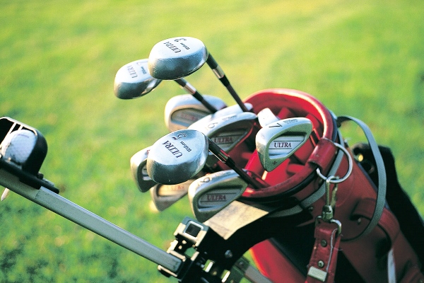 GOLFPLÄTZE AM SORPESEE