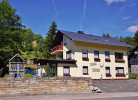 familienfreundliche Upland Apartments mit Spielplatz und Garten