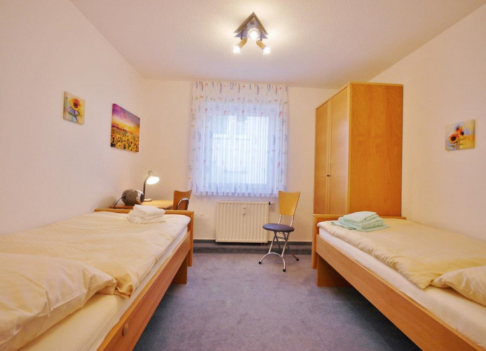 Schlafzimmer 2 mit Einzelbetten - Fewo Traumblick am Sonnenlift****