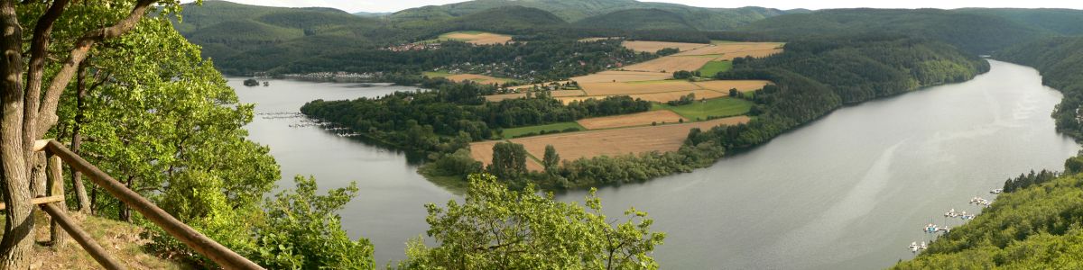 Edersee - Blick nach Bringhausen